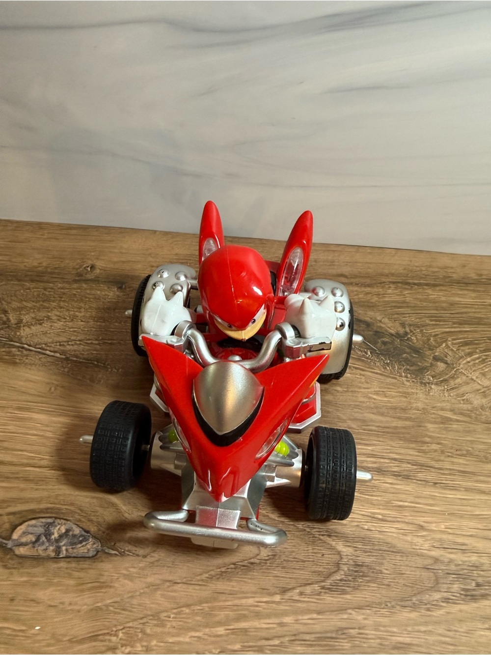 Sonic Racing Knuckles Pull Car - Picture 5 of 5